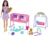 Barbie - Skipper Babysitter Legesæt - Med Babydukker Og Tilbehør