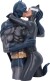 Batman And Catwoman Kiss Statue - 34 Cm - Nemesis Now