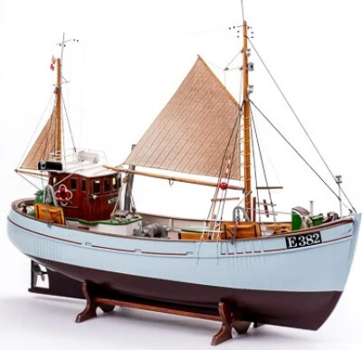 Billing Boats - 1:33 Mary Ann - Wooden Hull - Bb472