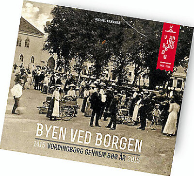 Billede af Byen Ved Borgen - Michael Kræmmer - Bog