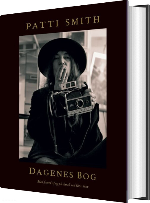 Dagenes Bog - Patti Smith - Bog