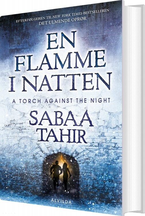 Billede af En Flamme I Natten - Det Ulmende Oprør 2 - Sabaa Tahir - Bog