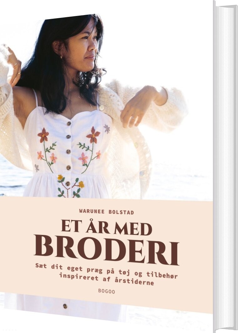 Et år Med Broderi - Warunee Bolstad - Bog