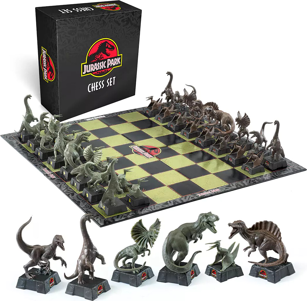 Noble Collection Jurassic Park - Chess Set