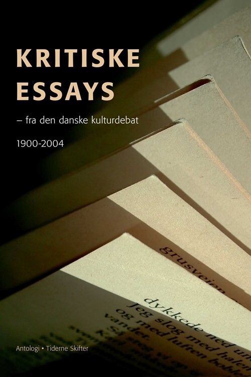 Billede af Kritiske Essays - Rasmus øhlenschlæger Madsen - Bog