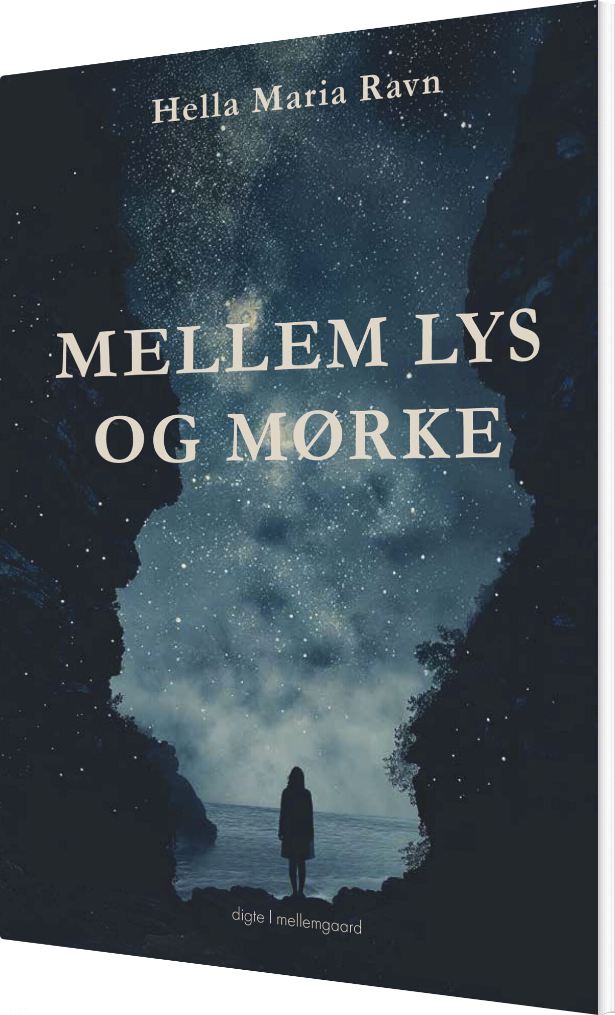 Mellem Lys Og Mørke - Hella Maria Ravn - Bog