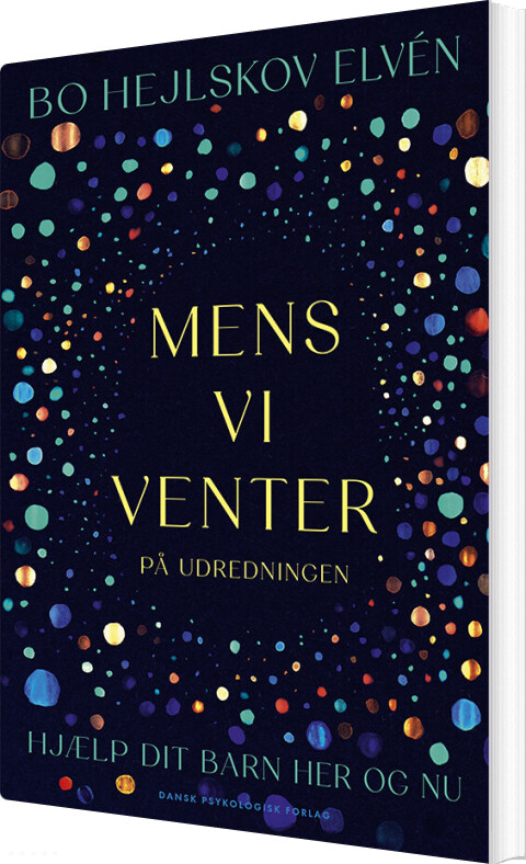 Mens Vi Venter På Udredningen - Bo Hejlskov Elvén - Bog