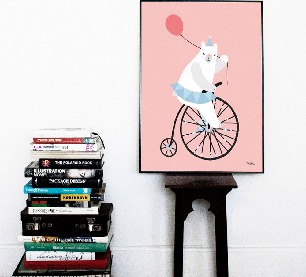 Michelle Carlslund - Plakat - 50x70 Cm - Cyklende Bjørn