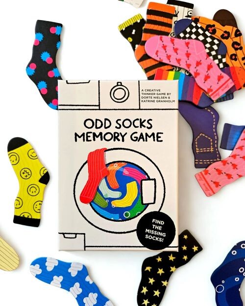 Odd Socks Memory Game: Find The Missing Socks! - Dorte Nielsen - English Book