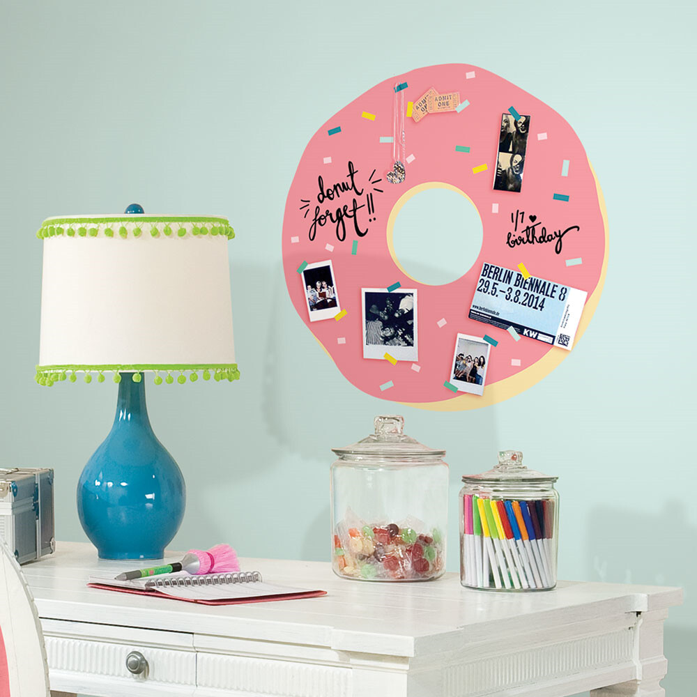 Roommates Decor - Doughnut - Pink - Wallstickers - Stor