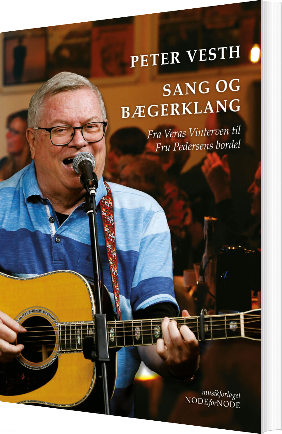 Sang Og Bægerklang - Peter Vesth - Bog