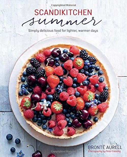 Billede af Scandikitchen Summer - Bronte Aurell - English Book