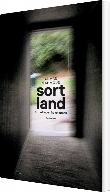 Sort Land - Ahmad Mahmoud - Bog