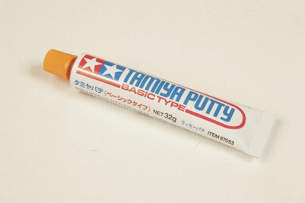 Tamiya - Putty - Basic Type - 32 G - 87053