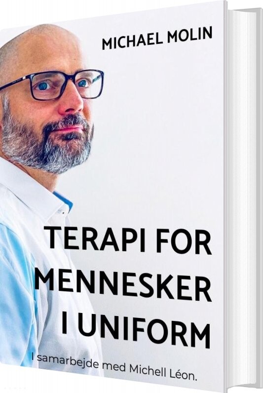 Billede af Terapi For Mennesker I Uniform - Michael Molin - Bog