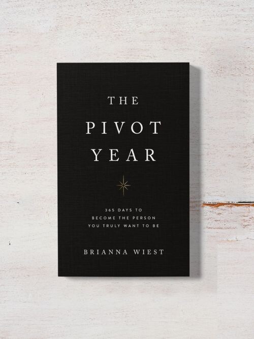 Billede af The Pivot Year - Brianna Wiest - English Book