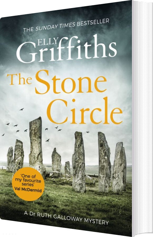 The Stone Circle - Elly Griffiths - English Book