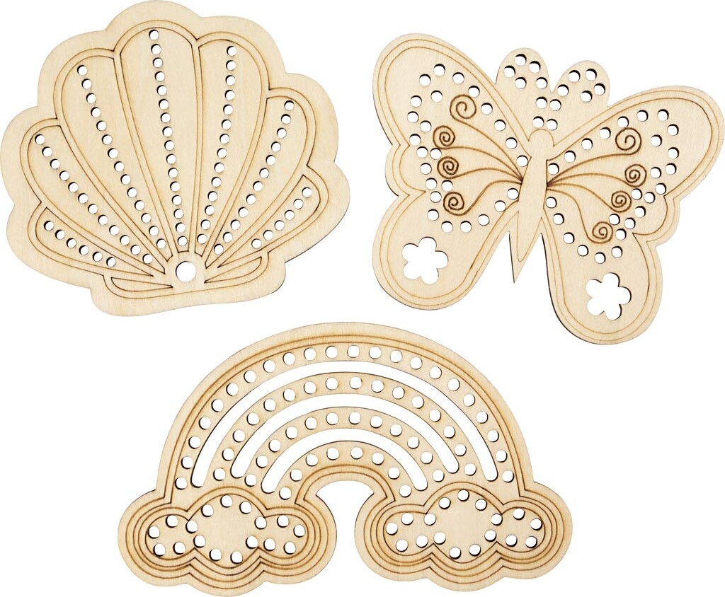Træfigur Med Huller - Regnbue - Musling - Sommerfugl - Str. 7,5-13 Cm - 24 Stk.