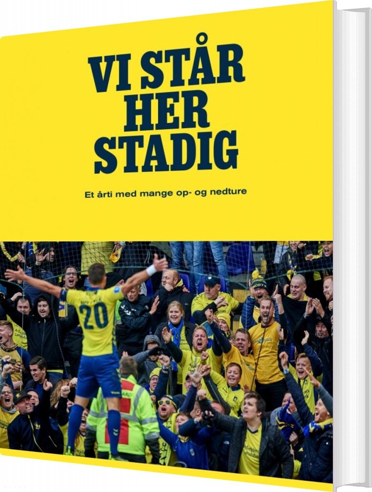 Vi Står Her Stadig - Nanna Møller Karlsen - Bog