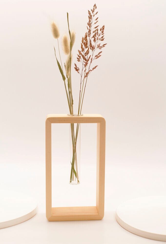 Winkee - Lab Tube Vase - Single