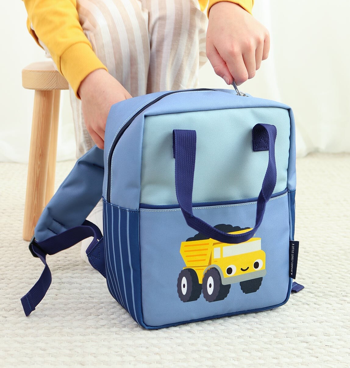 A Little Lovely Company - Lille Firkantet Rygsæk - Dump Truck - Toddler