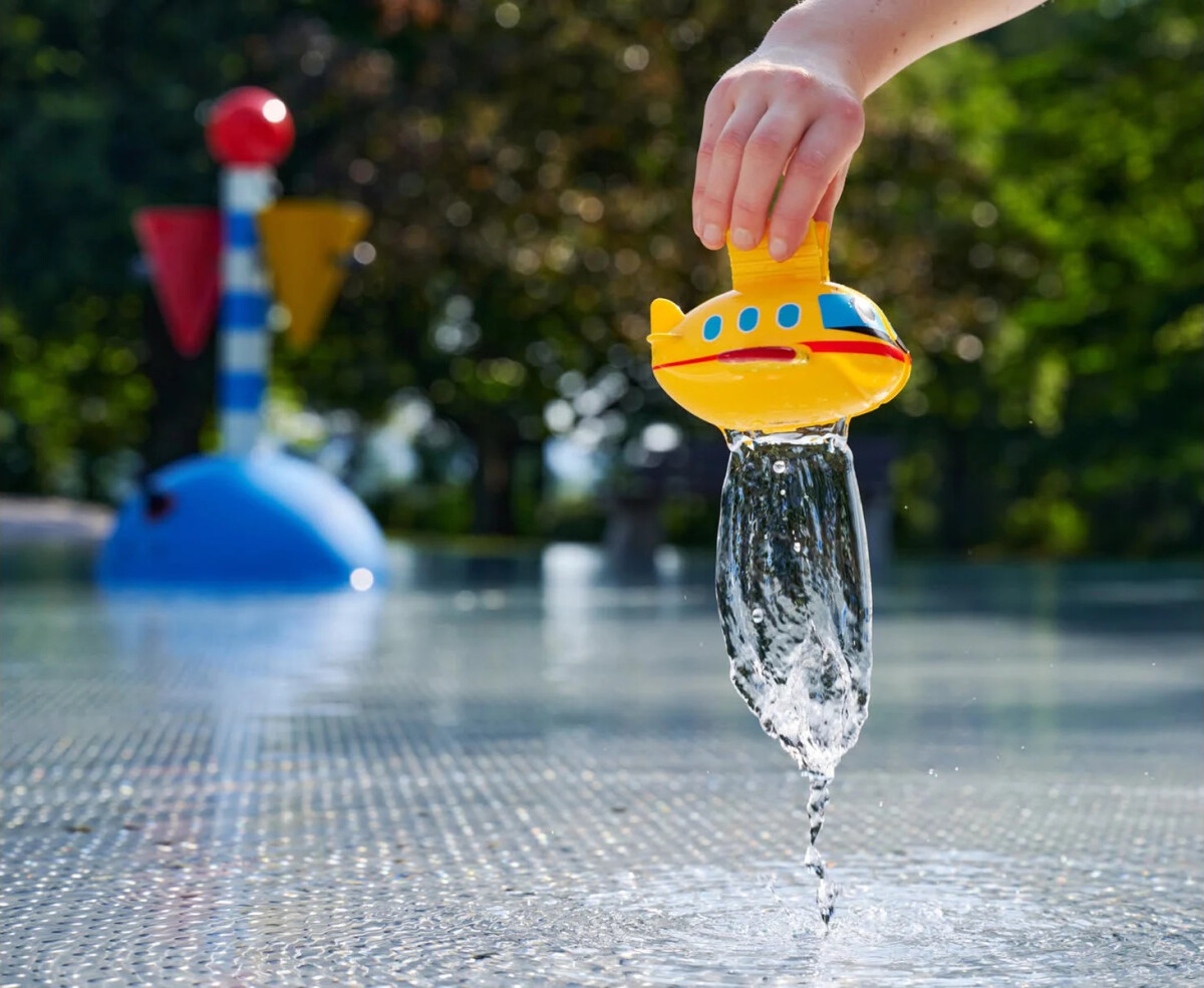 Abc Water - Airplane
