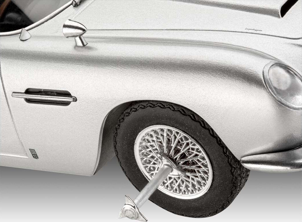 Revell - Jjames Bond Aston Martin Db5 - 1 24 - 01055