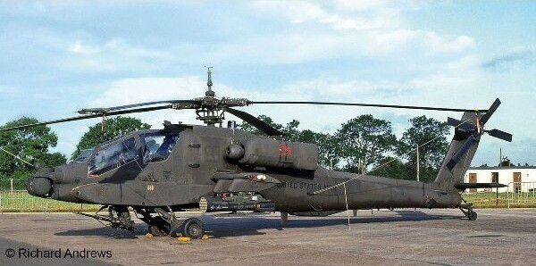 Revell - Ah-64A Apache Byggesæt - 1 100 - Level 3 - 04985