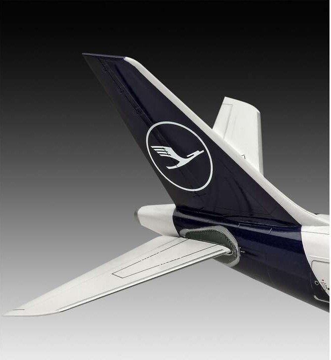 Revell - Airbus A330-300 Lufthansa - 1 144 - Level 4 - 03816