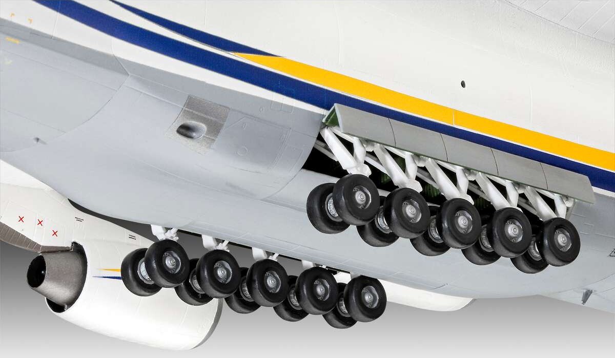 Revell - Antonov An-124 Ruslan - Level 5 - 1 144 - 03807