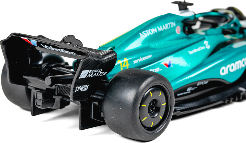 Aston Martin F1 1 24 Die-Cast - Tec-Toy