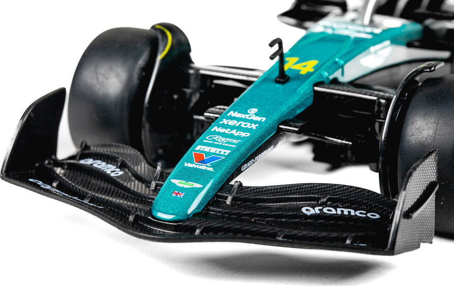Aston Martin F1 1 24 Die-Cast - Tec-Toy