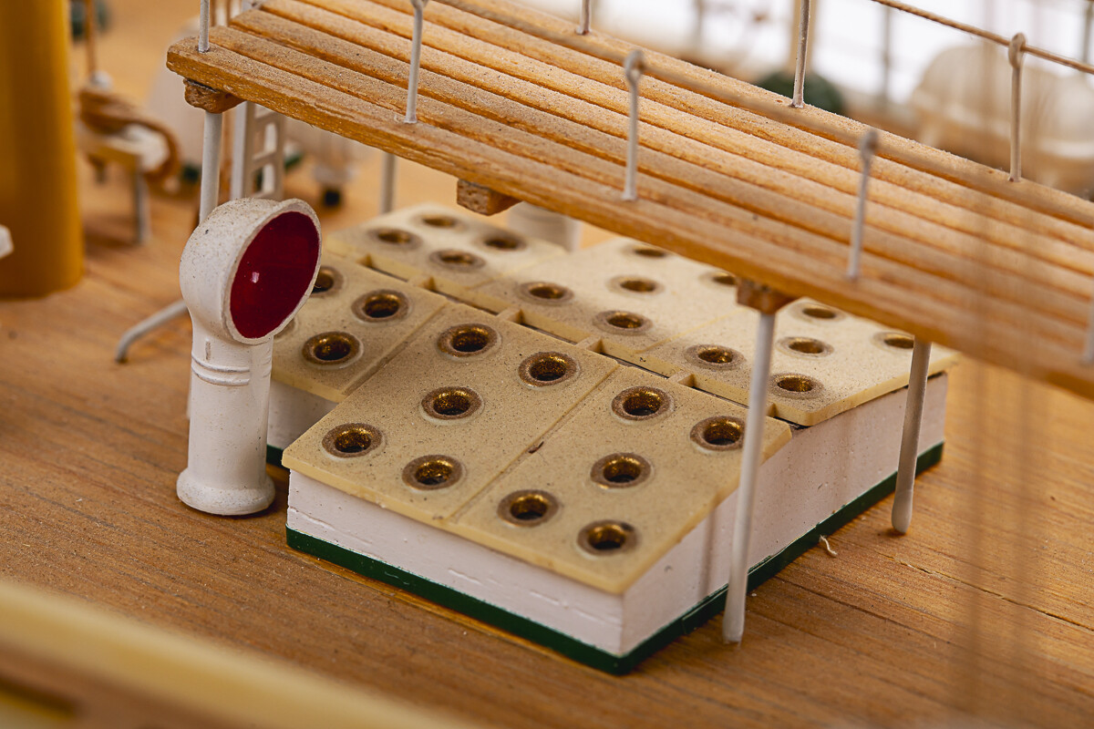 Billing Boats - Esmeralda 730 Special Edition - Wooden Hull - 1 100 - Bb730