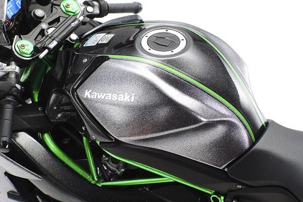 Tamiya - Kawasaki Ninja H2 Carbon Byggesæt - 1 12 - 14136