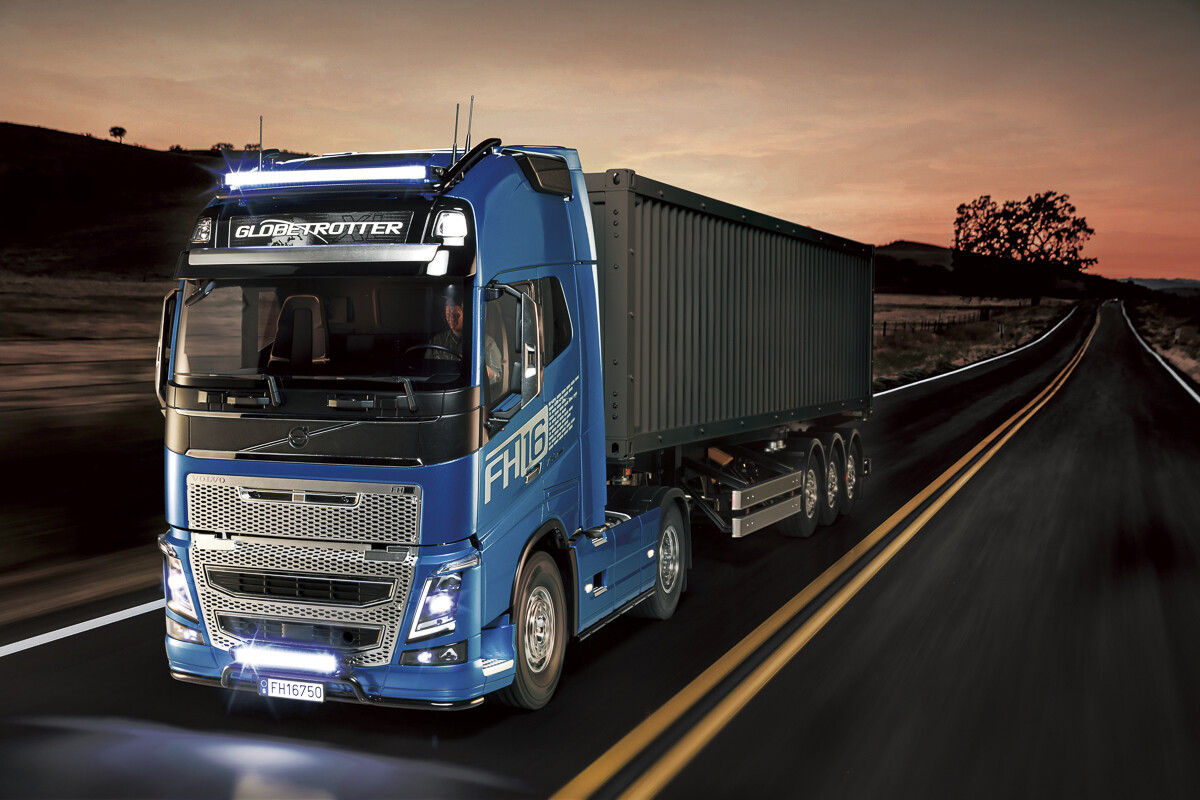 Tamiya - Rc Volvo Fh16 Globetrotter Xl 750 4X2 Tracto - 114 - 56375