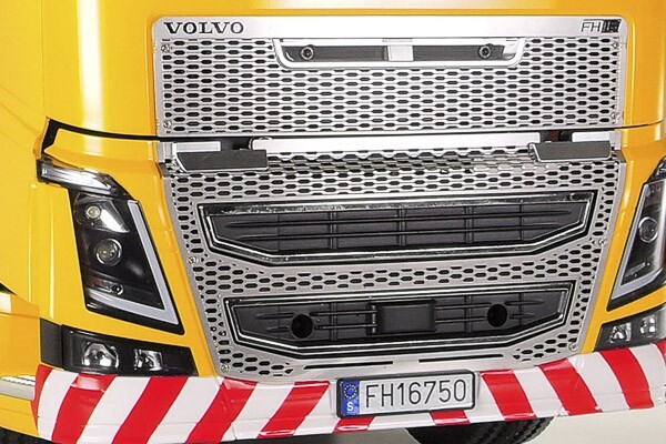 Tamiya - Rc Volvo Fh16 Tow Truck 8X4 Globetrotter 750 Fjernstyret Lastbil