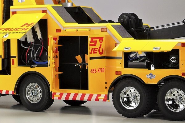 Tamiya - Rc Volvo Fh16 Tow Truck 8X4 Globetrotter 750 Fjernstyret Lastbil