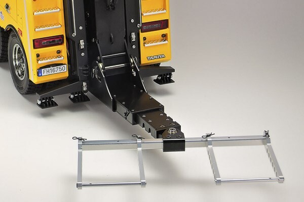 Tamiya - Rc Volvo Fh16 Tow Truck 8X4 Globetrotter 750 Fjernstyret Lastbil