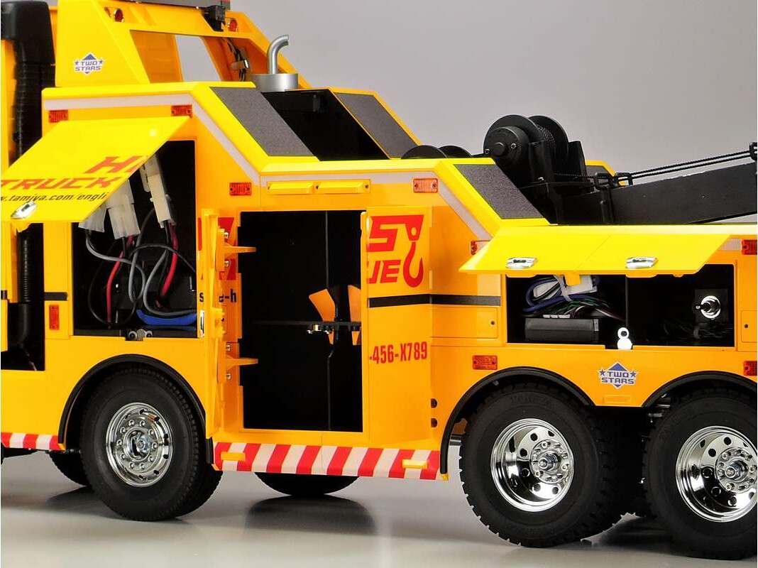 Tamiya - Rc Volvo Fh16 Tow Truck 8X4 Globetrotter 750 Fjernstyret Lastbil