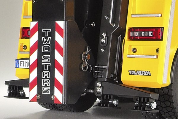 Tamiya - Rc Volvo Fh16 Tow Truck 8X4 Globetrotter 750 Fjernstyret Lastbil