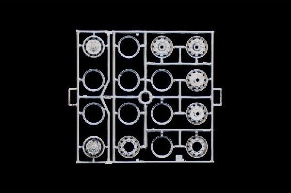 Italeri - Scania 143M Topline 4X2 Lastbil Byggesæt - 1 24 - 3910