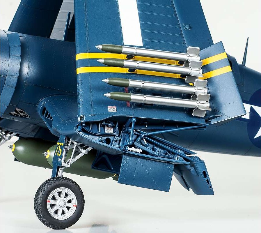 Tamiya - Vought F4U-1D Corsair Modelfly Byggesæt - 1 32 - 60327