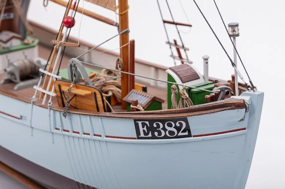 Billing Boats - 1 33 Mary Ann - Wooden Hull - Bb472