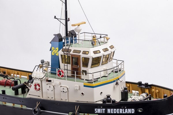 Billing Boats - Smit Nederland 528 Skib Byggesæt - 1:33