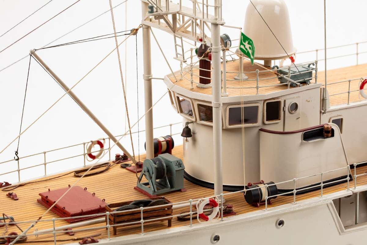 Billing Boats - Calypso Skib Byggesæt - 1 45 - Bb560