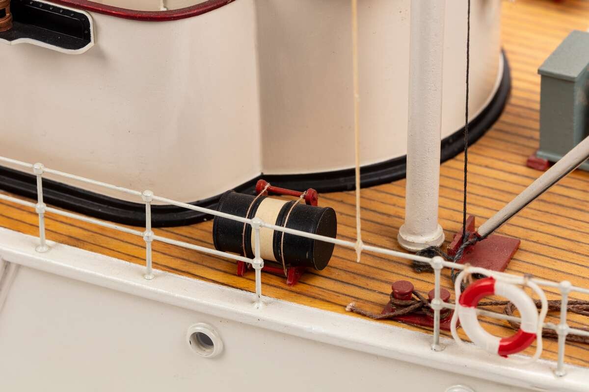 Billing Boats - Calypso Skib Byggesæt - 1 45 - Bb560