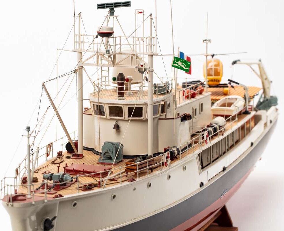 Billing Boats - Calypso Skib Byggesæt - 1 45 - Bb560