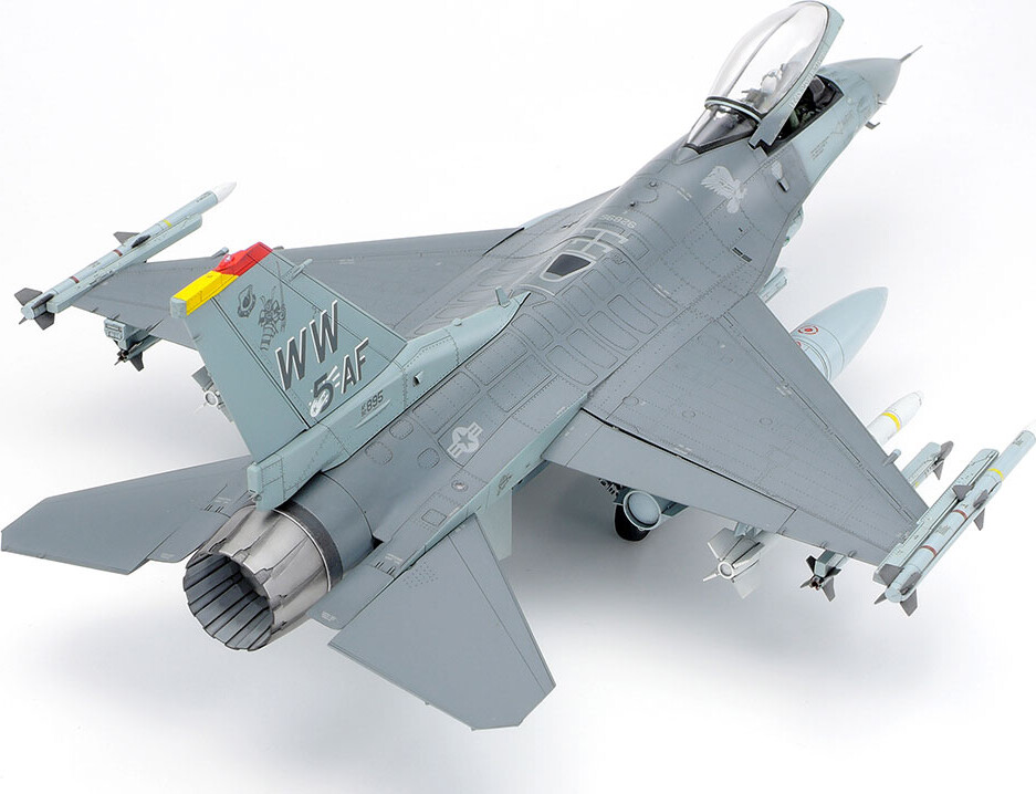 Tamiya - F-16Cj Fighting Falcon Modelfly Byggesæt - 1 48 - 61098