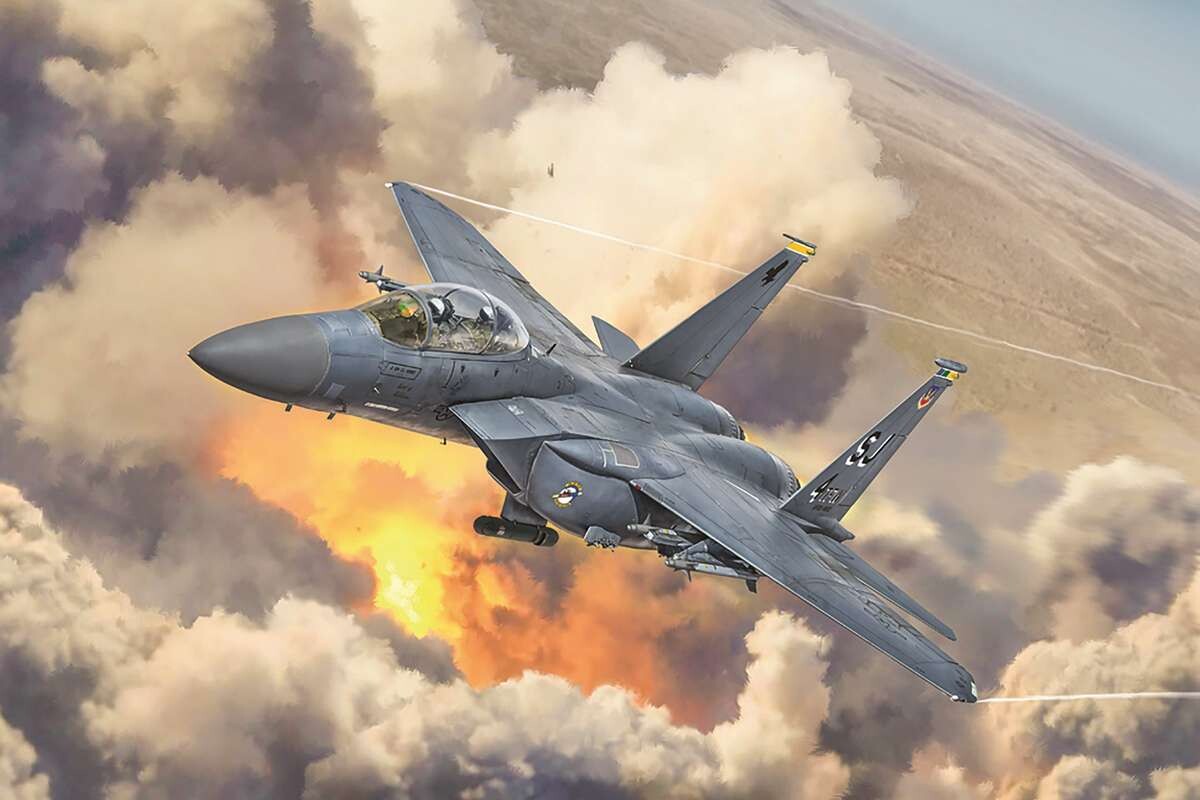 Italeri 90166 - F-15E Strike Eagle Model Fly Byggesæt - 1 72