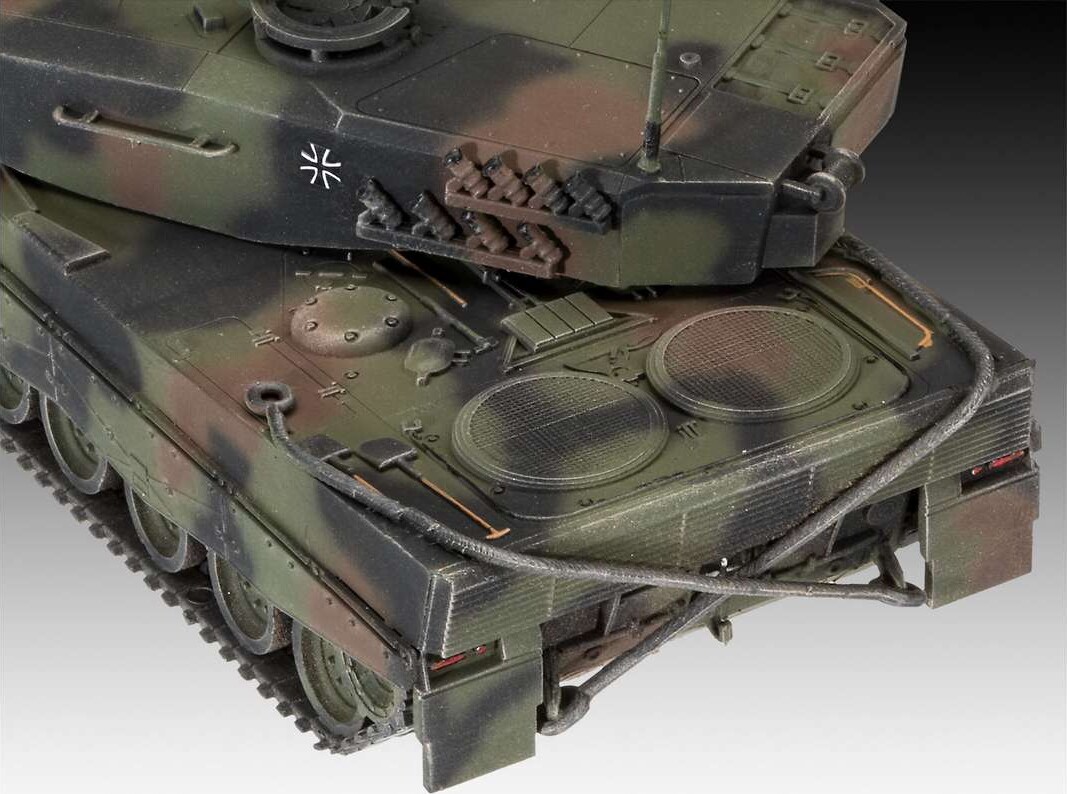 Revell - Slt 50-3 Elefant Lastbil Byggesæt - 1 72 - Level 5 - 03311